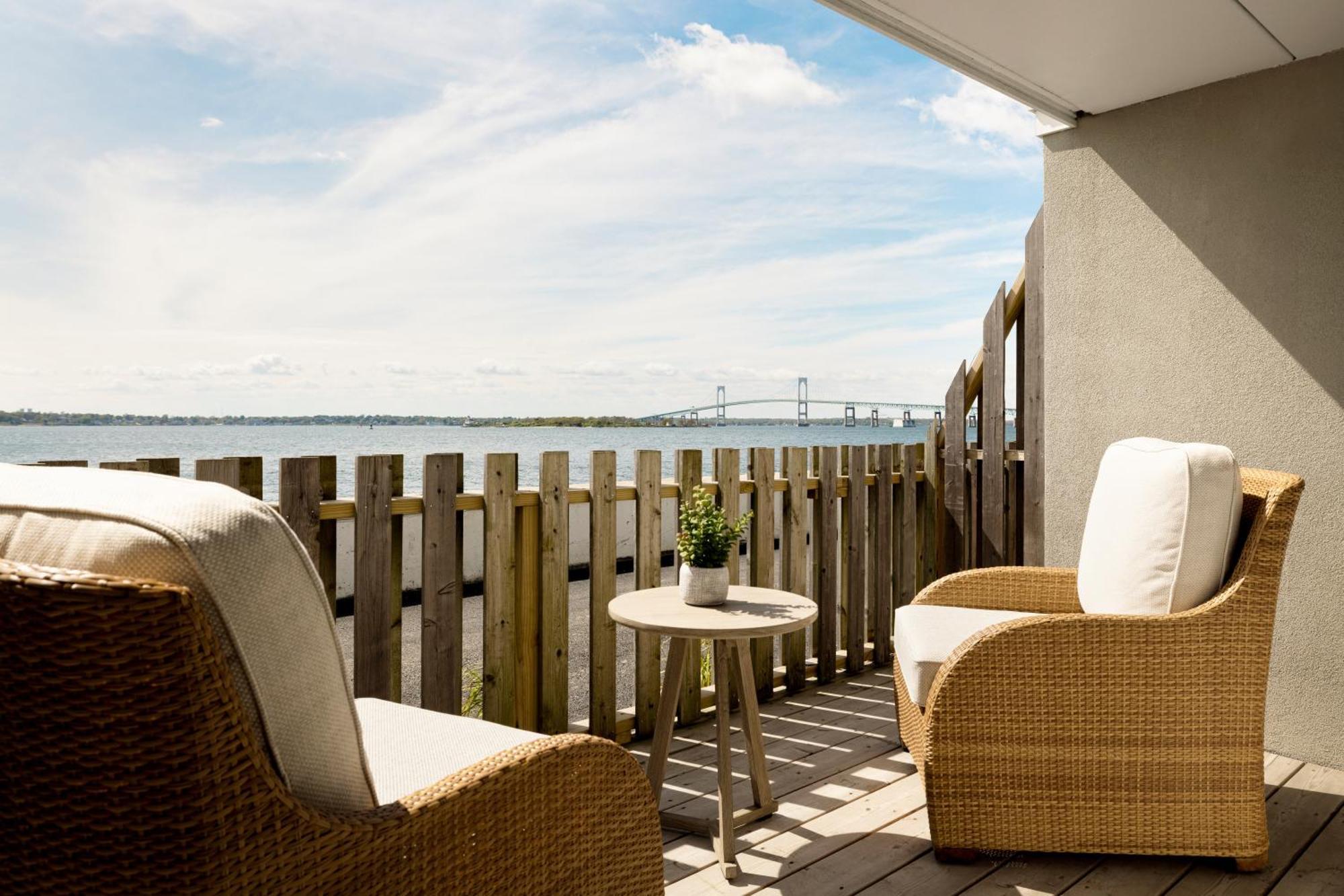 Newport Harbor Island Resort מראה חיצוני תמונה