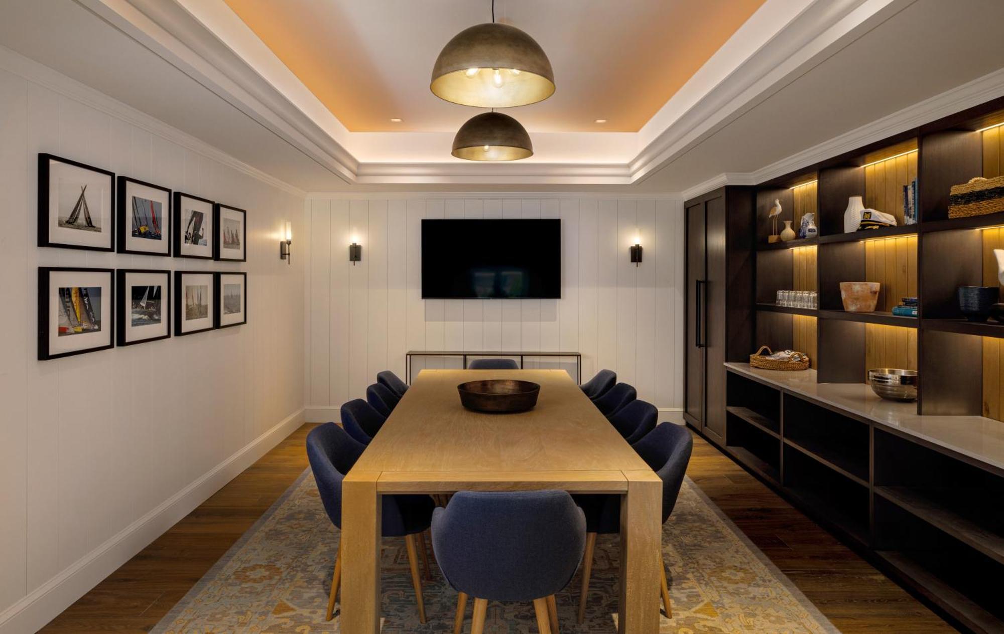 Newport Harbor Island Resort מראה חיצוני תמונה