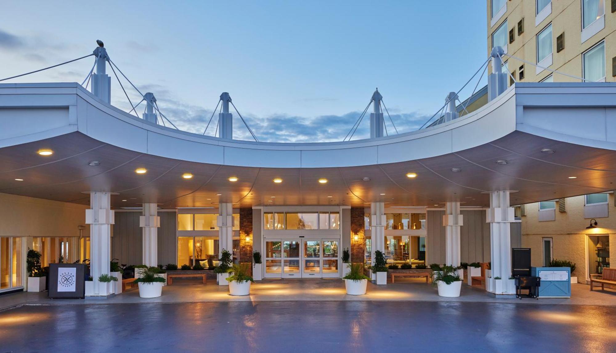 Newport Harbor Island Resort מראה חיצוני תמונה