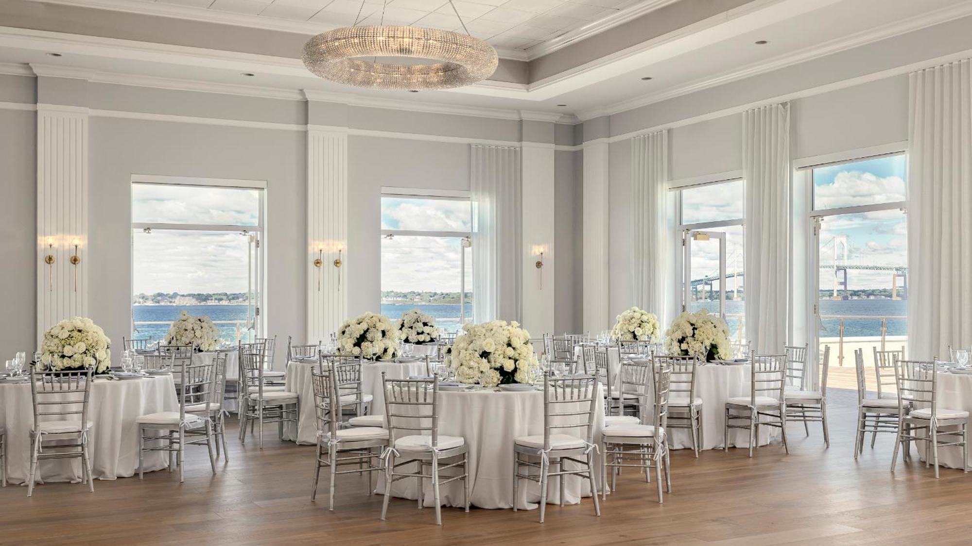 Newport Harbor Island Resort מראה חיצוני תמונה